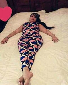 300 رقم سيدة اربعينية ثرية 300 رقم سيدة اربعينية ثرية