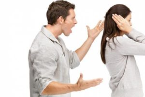 زوجي عصبي كيف أتعامل معه حتى لو هو الغلطان يزعل